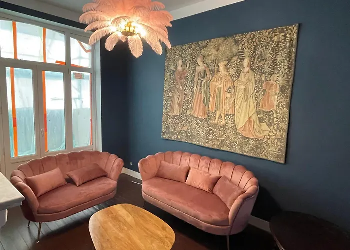 Vakantiehuis Belle Epoque Violette Near And Sea *